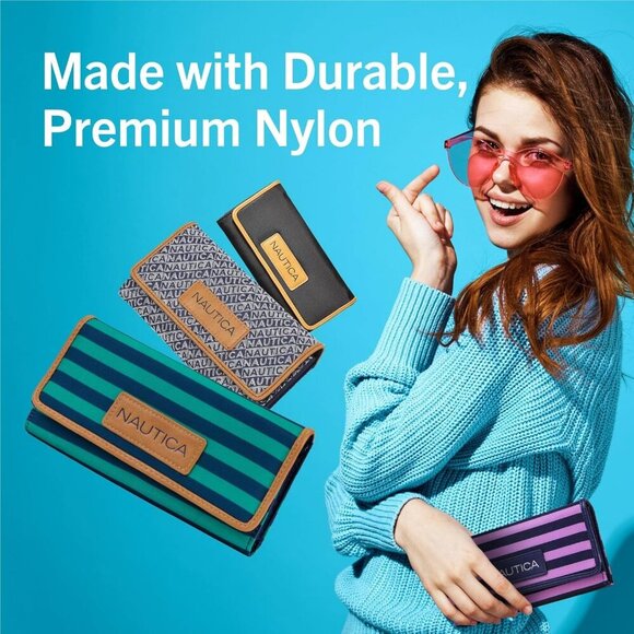 women's Spectra Green Carry All Money Manager Wallet Organizer with RFID - Picture 7 of 7